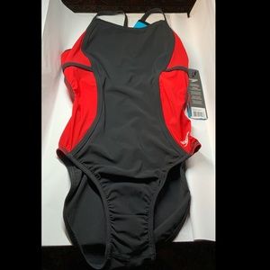 Speedo. Power PLUS, Free Back suit  - red/black US Sz 00 Race/Laps